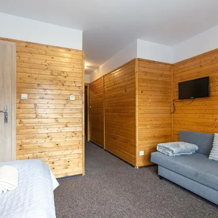 Alaska ベッド・アンド・ブレックファスト 3*