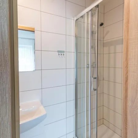 Alaska ベッド・アンド・ブレックファスト 3*