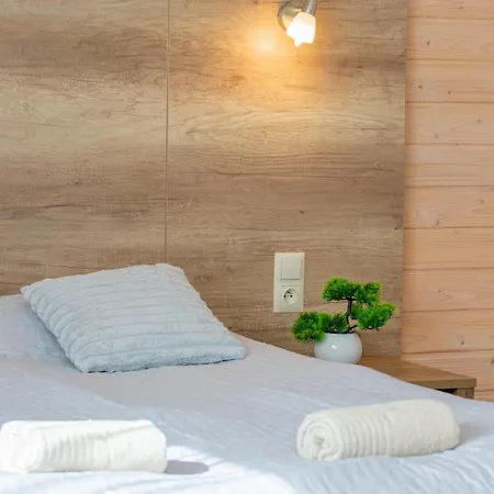 Bed & Breakfast Alaska 3*